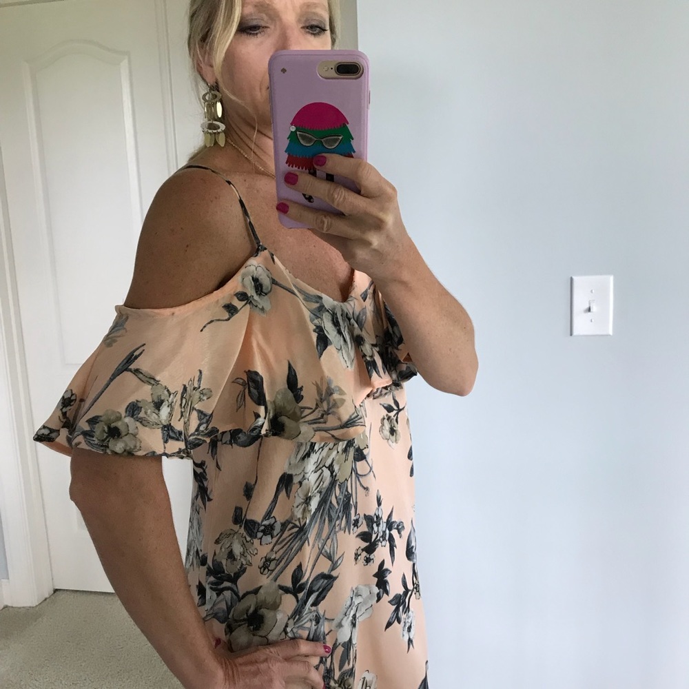 Peach Color, Cold Shoulder Floral Dress - Picture 2 of 8